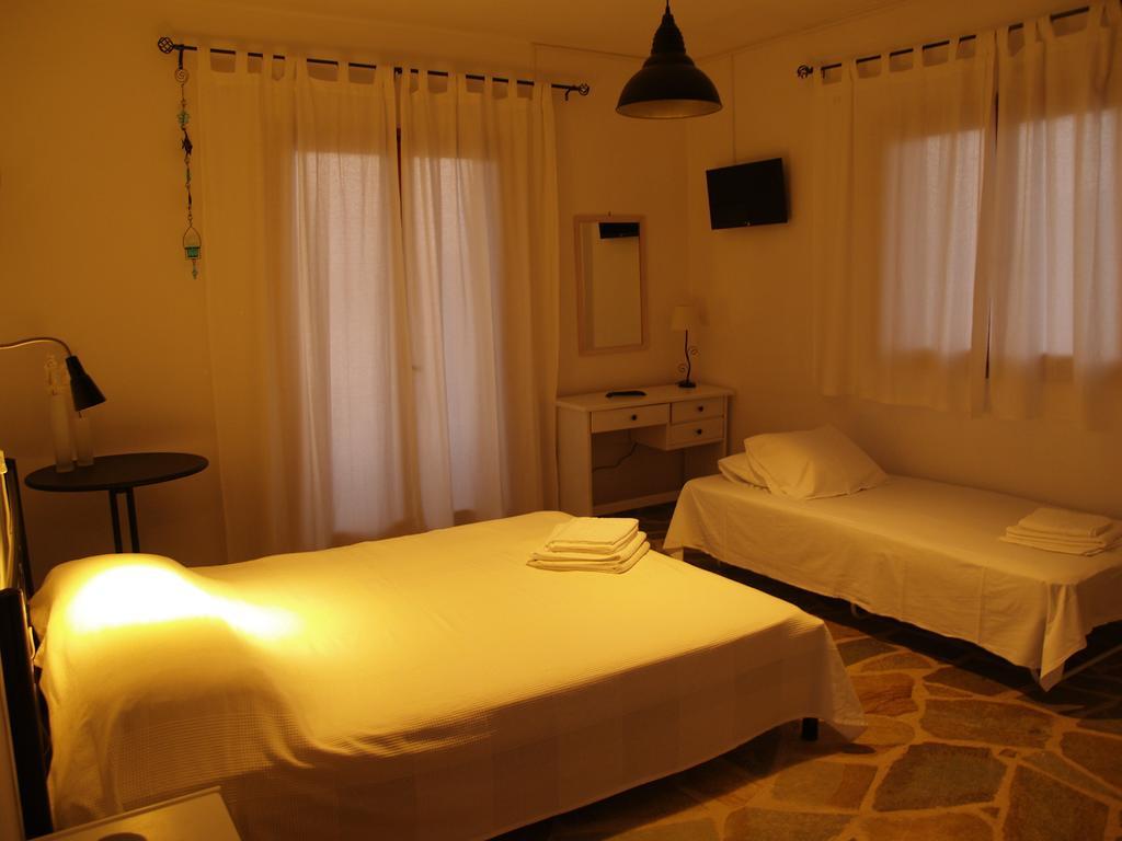 Mandalena'S Apartment Souvala Room photo